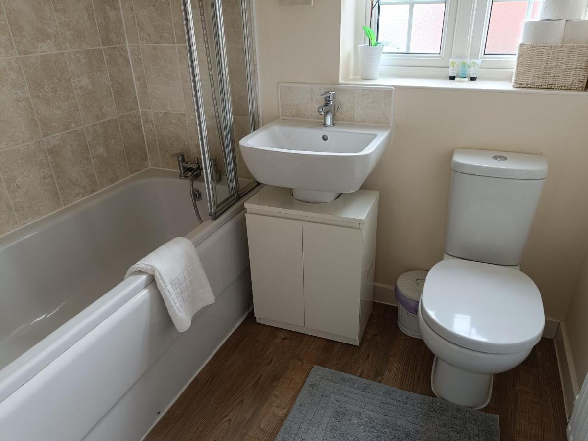 3 Bedroom Townhouse Near Bicester Village Экстерьер фото